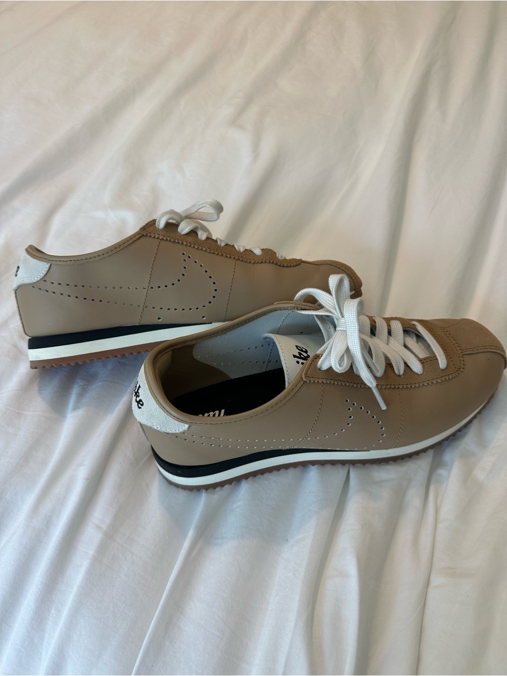 Nike Women’s Cortez Sneaker, size 9